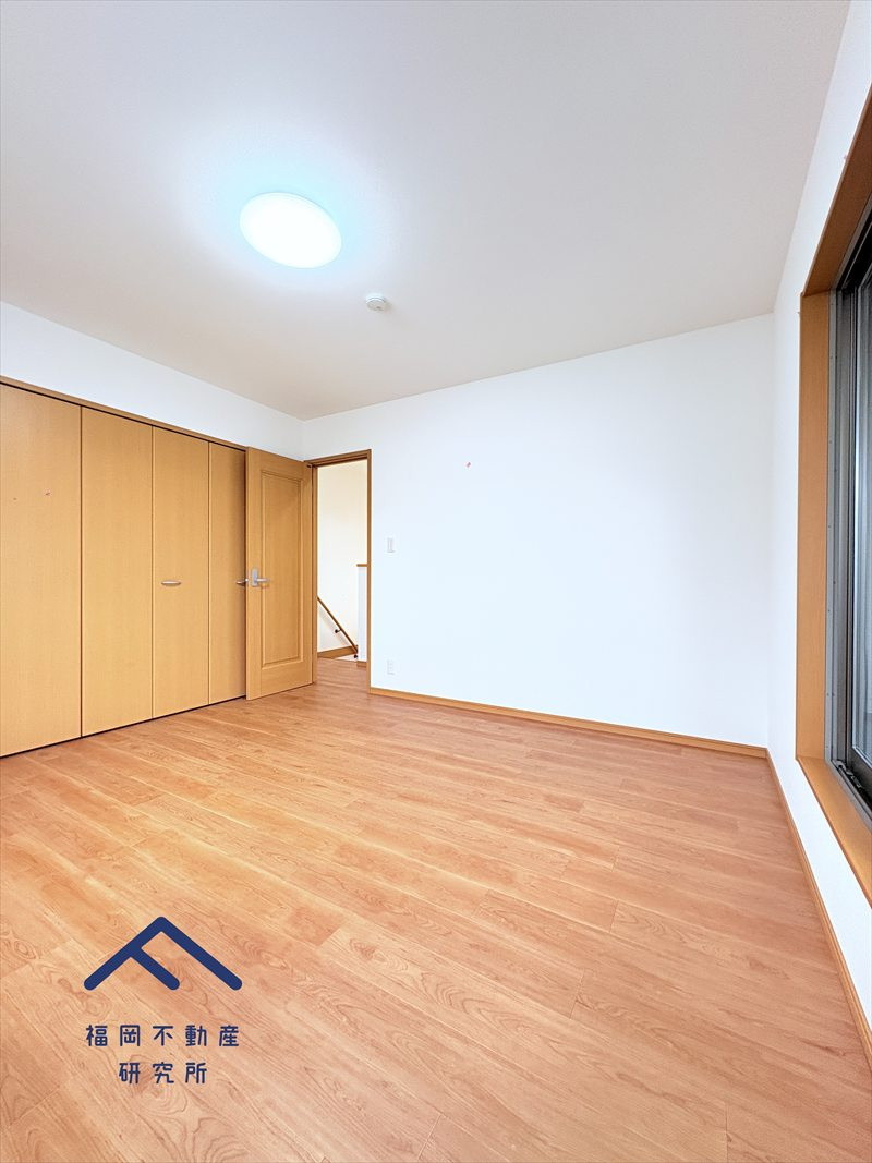 小郡市三国が丘４丁目　戸建ての洋室