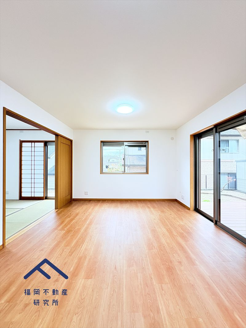 小郡市三国が丘４丁目　戸建ての居間・リビング