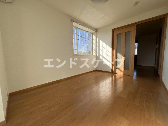 TiarageⅠの居間・リビング|高崎、前橋のお部屋探しはエンドスケープまで！お客様の理想お聞かせ下さい♪