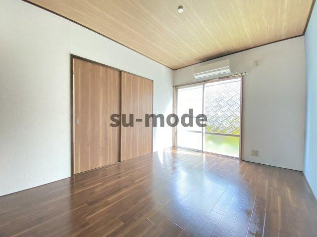 田村ハイツⅠの居間・リビング