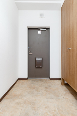 【玄関】 | プレール玉川 | ※写真は同タイプ住戸です。