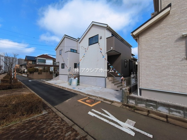 所沢市中新井4丁目・全2棟　新築一戸建　2号棟の前面道路含む現地写真|現地写真（2026年3月10日撮影）