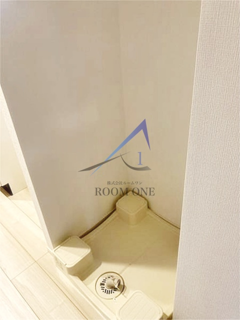 メイクス武蔵小杉Ⅱの設備|洗濯機置き場です。