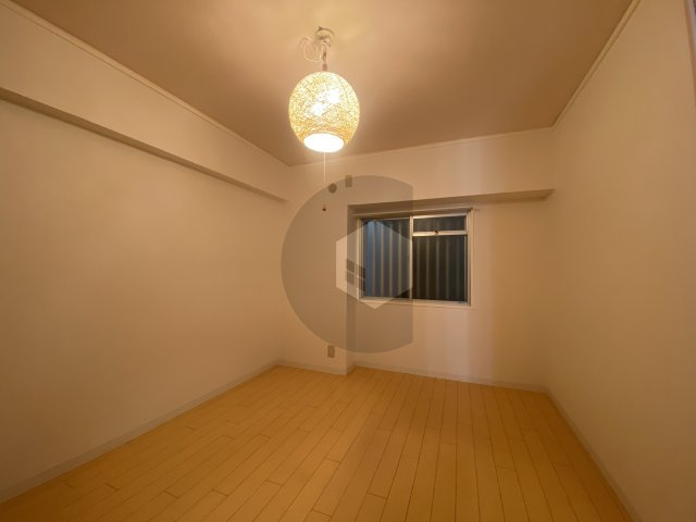 ウィンズコート高井田の寝室