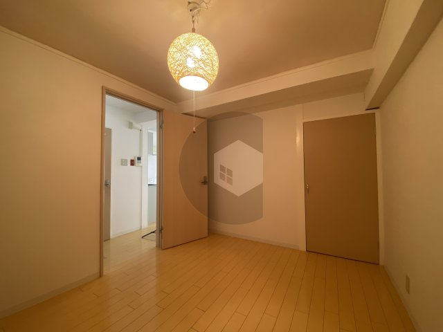 ウィンズコート高井田の寝室