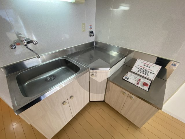 ウィンズコート高井田のキッチン