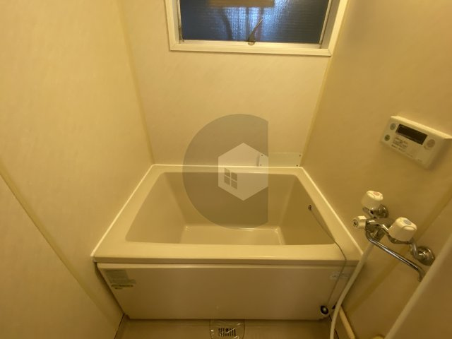 ウィンズコート高井田の浴室