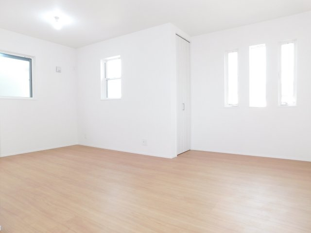 名古屋市北区福徳町５丁目の新築一戸建の洋室|◇洋室◇　　将来的に間仕切りが可能な洋室　６．２帖と５．０帖に分けることが出来ます♪
