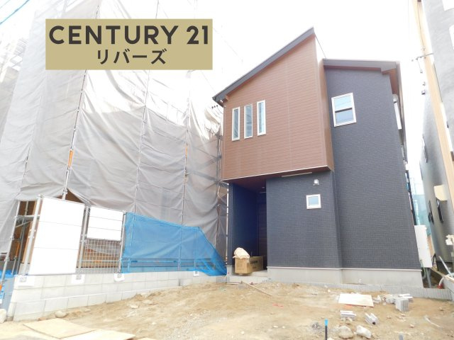 名古屋市北区福徳町５丁目の新築一戸建の外観|◇２号棟◇　　いつでもご案内出来ます♪（お問合せ当日、平日、水曜、夜間でもＯＫ）敷地３８．３４坪！　南に庭付き♪　駐車らくらく並列２台ＯＫ！　パントリーやホール収納、全居室収納完備の収納豊富物件！