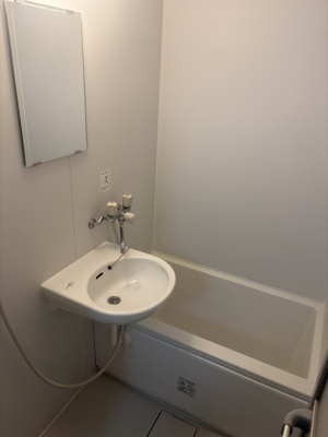 【浴室】 | 門前仲町東豊エステート | コンパクトで使いやすいお風呂です