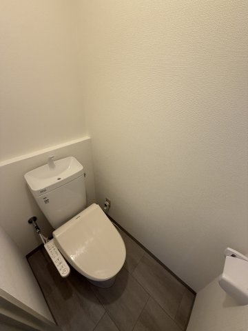 【トイレ】 | メゾン千里中央 | 新品入れ替え（イメージ）