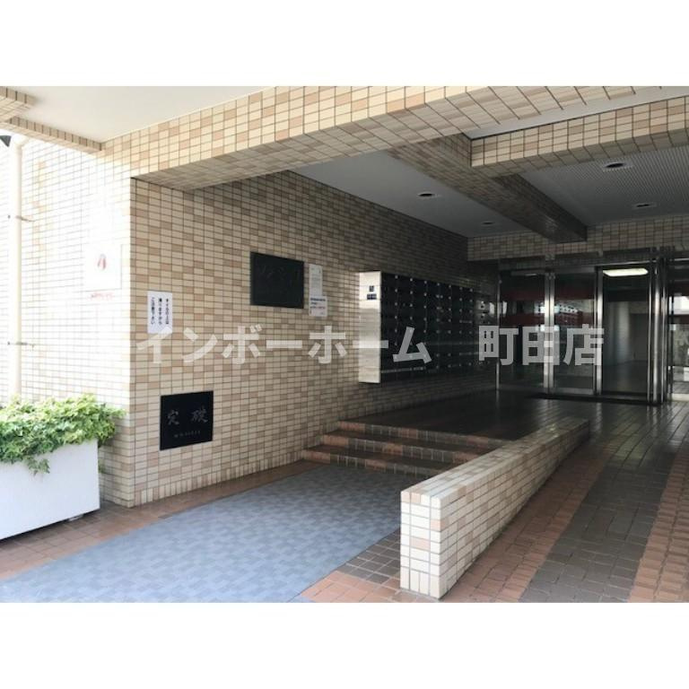 ファミーユ第２前川ビル※初期費用分割後払いサービス利用可能物件のエントランス