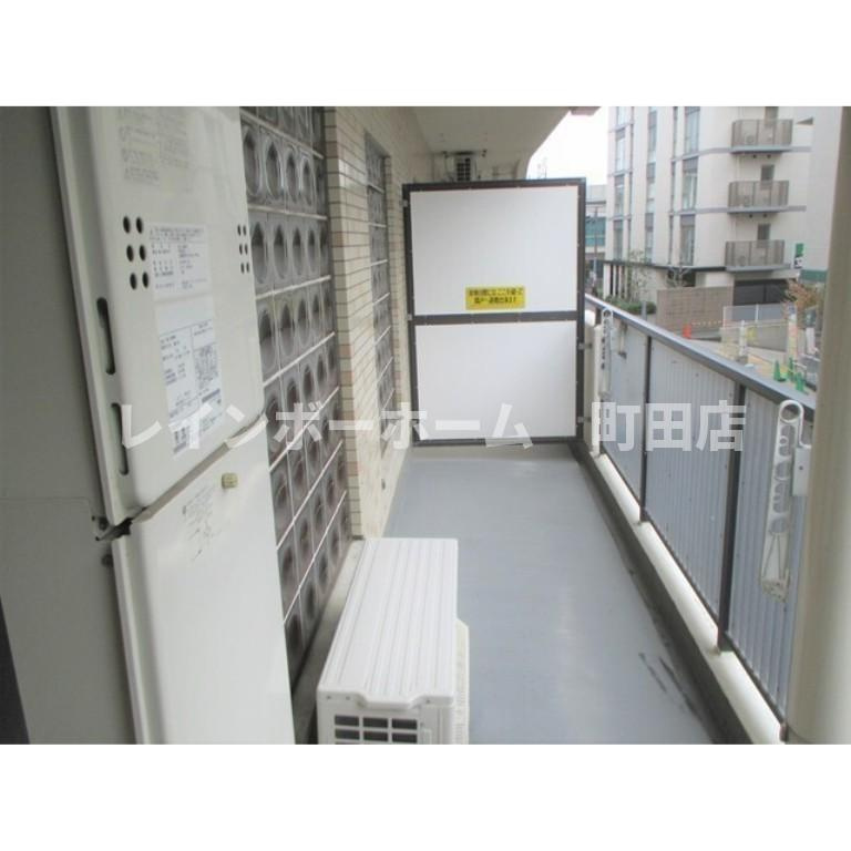 ファミーユ第２前川ビル※初期費用分割後払いサービス利用可能物件のバルコニー