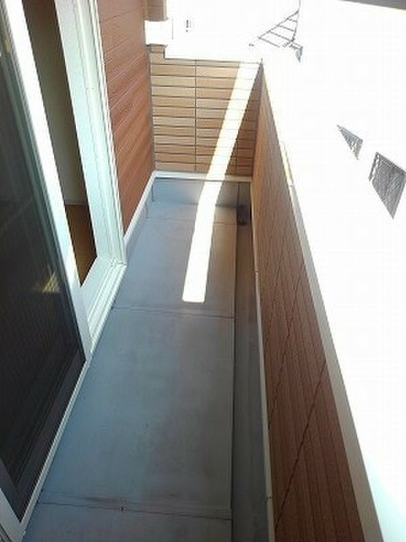 オレンジファームのバルコニー|暖かな日差しのふりそそぐバルコニー