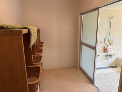 【脱衣所】 | 軽井沢風越公園南テニスコート付ペンション