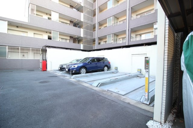 クリオ久が原の駐車場