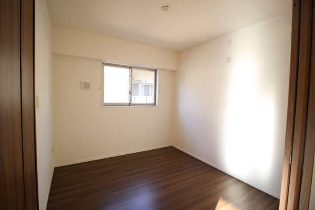 クリオ久が原の洋室