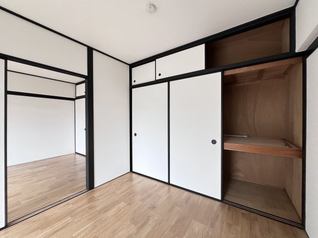 恒信ハイツの収納