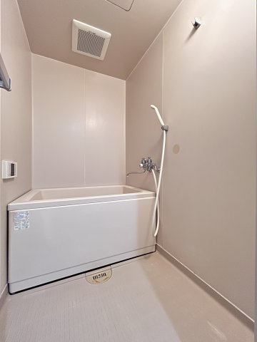 恒信ハイツの浴室