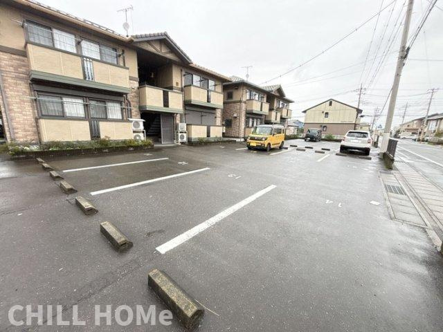 ニューポワール　Ａ/Ｂ/Ｃの駐車場|他社様掲載物件もまとめてご紹介、ご案内可能です(^^)/