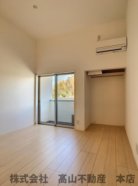 宗像市赤間１丁目のアパートの洋室