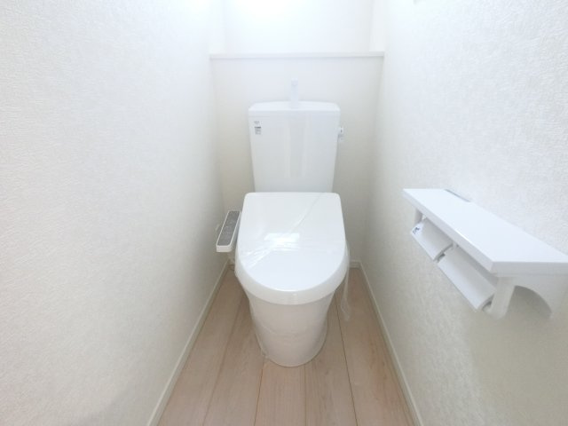 上峰町坊所　第13　2号棟の内観：施工例|広くて使いやすい洗面ルーム。朝もゆとりをもって準備できます♪