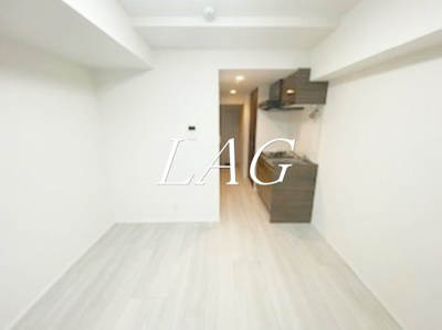 【居間・リビング】 | スパシエイラーレ横浜 | 洋室のお部屋です。