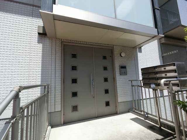 【エントランス】