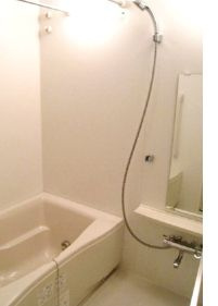 【浴室】 | カスタリア荒川 | 落ち着いた空間のお風呂です