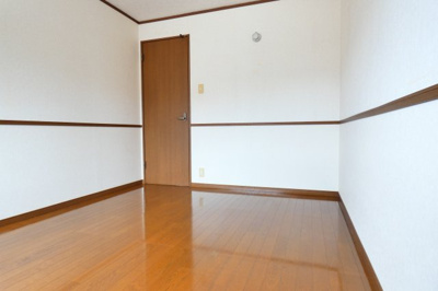 【洋室】 | シルベリアンⅡ | 主寝室にいかがでしょうか？