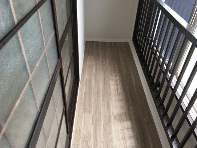 【内装】 | エスペランサ魚崎 | 日あたりの良いサンルーム※別室参考写真