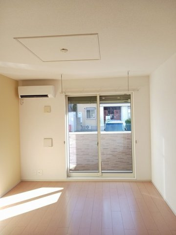 フェアリー・ローズⅠの居間・リビング