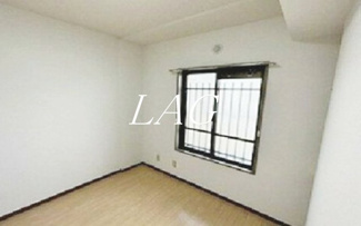 【居間・リビング】 | コンフォールクレール | 洋室のお部屋です。