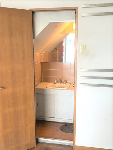 蒲郡市元町　貸店舗・事務所の収納