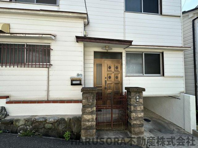 寝屋川市川勝町　２階建　オーナーチェンジのエントランス
