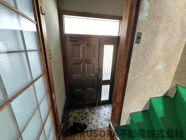 寝屋川市川勝町　２階建　オーナーチェンジの玄関