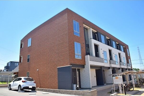 オレンジヒルズ論田Aの外観|外観もきれいです