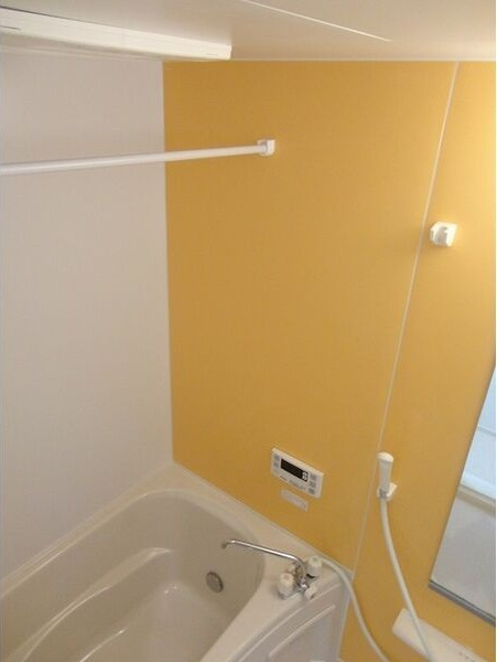 オレンジヒルズ論田Aの浴室|お風呂で日々の疲れを落としましょう