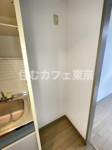 アドレ国立のキッチン|冷蔵庫置き場です