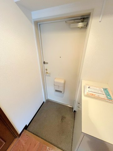 ミリオンハイム日の出の玄関