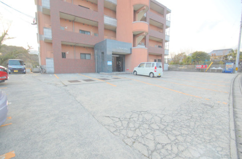 【駐車場】 | レークサイドエクセル