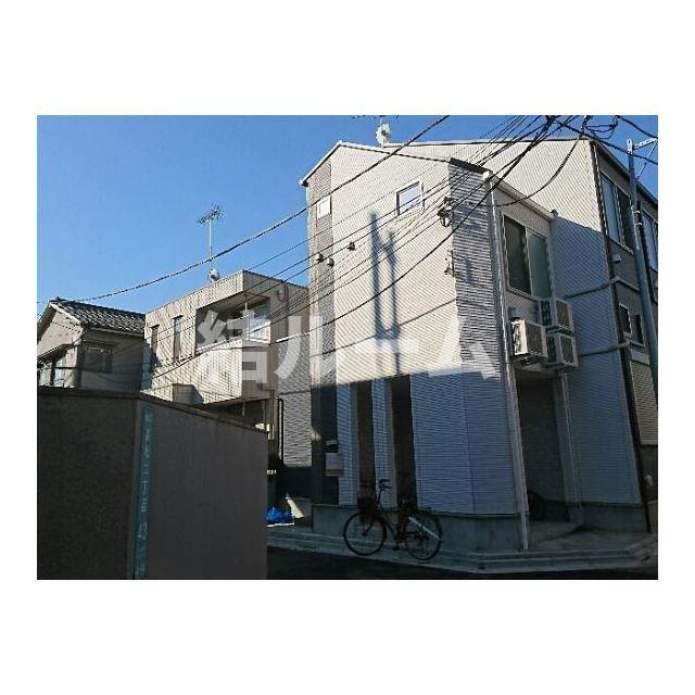 豊島区高松２丁目のアパートのエントランス