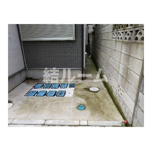 豊島区高松２丁目のアパートのエントランス