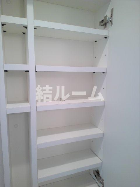 豊島区高松２丁目のアパートの収納
