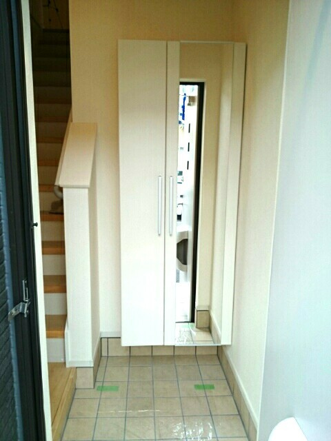 メゾンコリーヌの玄関|玄関