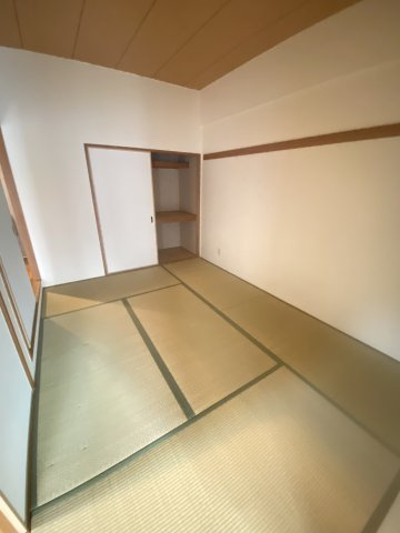 【寝室】 | ラ・フェスタ豊中 | 和室6.0帖