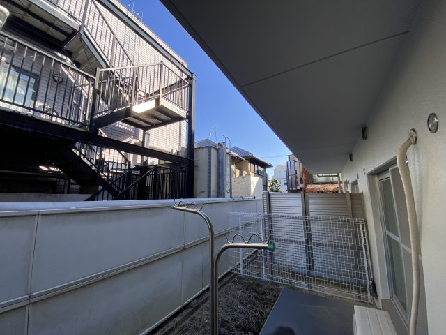 【バルコニー】 | ラ・フェスタ豊中 | 専用の庭としてお使いいただけます