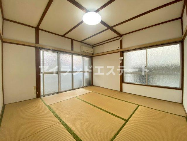 メゾンサユリ　最上階　角部屋　バストイレ別の内装