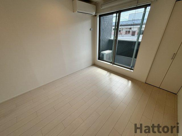 ミモザ服部天神の居間・リビング