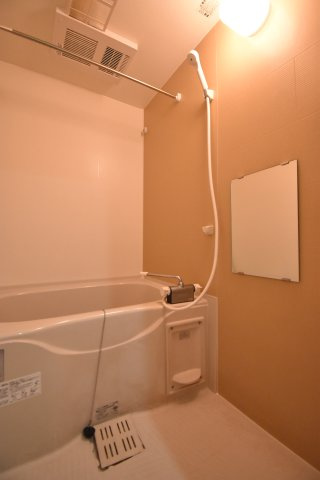 フジパレスエンの浴室